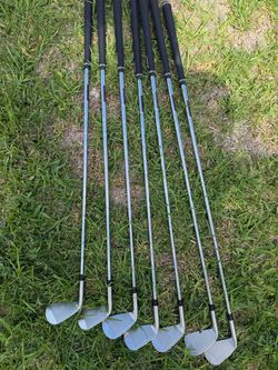Takomo 201T Pw-4 iron iron set with a kbs tour stiff shaft and lamkin midsized grips