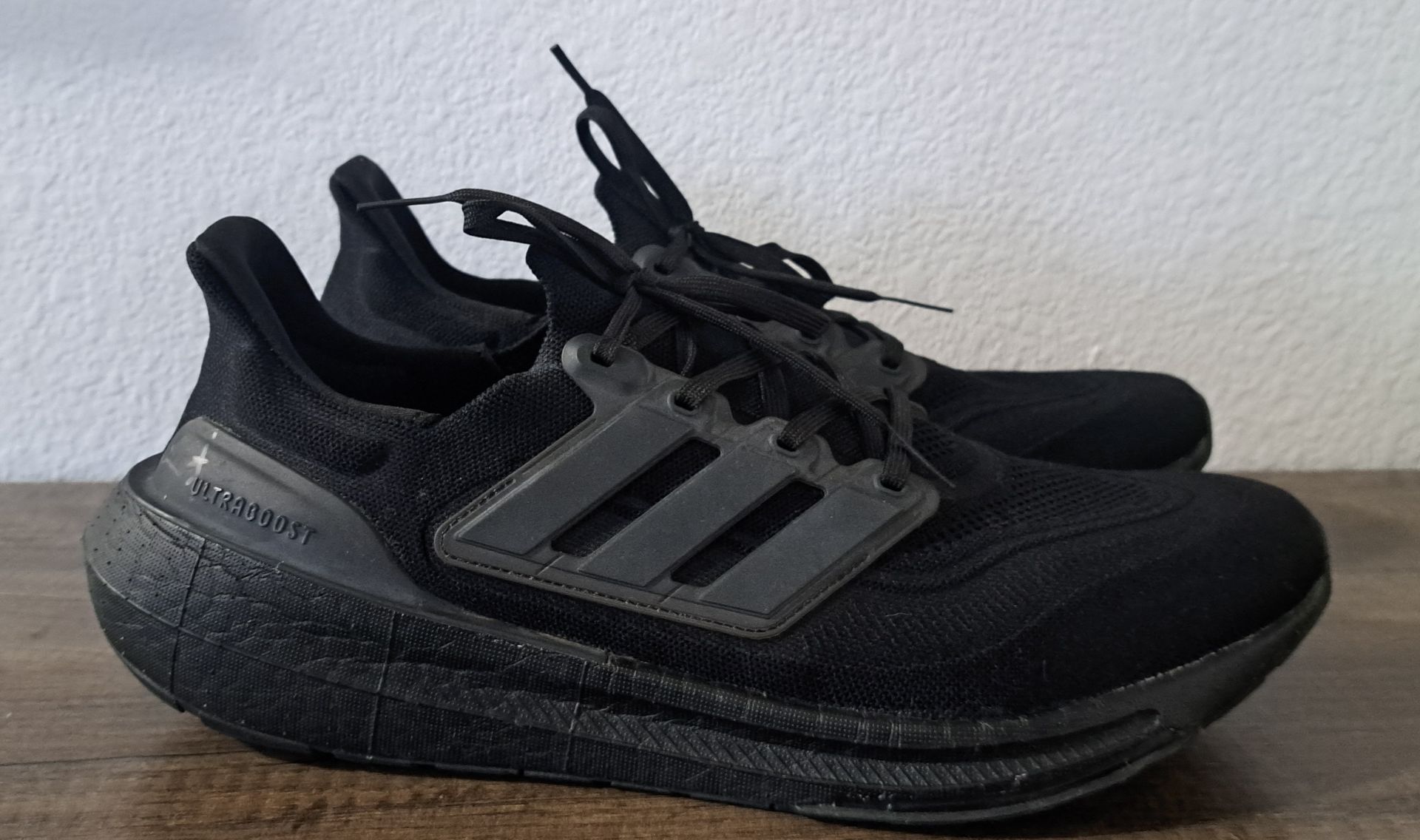 Adidas UltraBoost 22