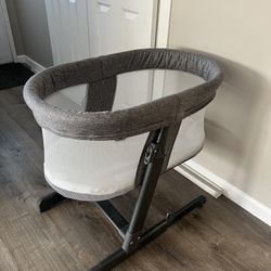 Crib: Simmons Kids Oval City Sleeper Bassinet 