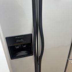 Frigidaire refrigerator will deliver and install