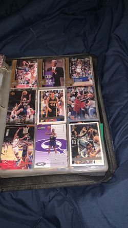 Vintage Basketball/baseball/football card collection i