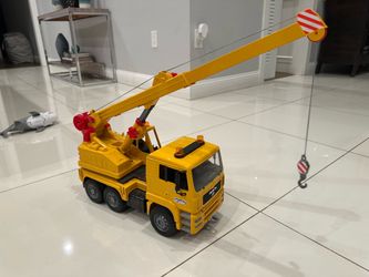 Toy crane