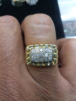 10k 8.6 grams diamonds 0.50ct
