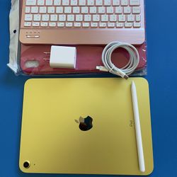 256gb Apple IPad 10th Generation (10.9” Liquid Retina / Latest 2022 model) with pen, keyboard, case & Accessories (warranty 10/ 2024)