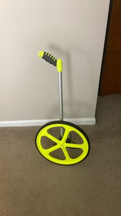 Measuring Wheel (used exactly once, kitten not included !)