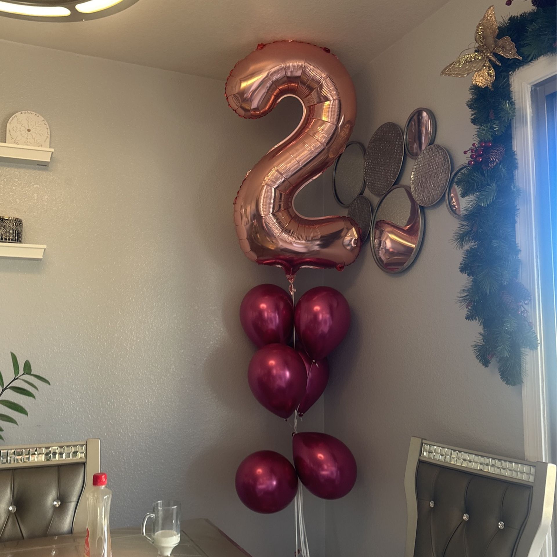 balloons for 10 dollars