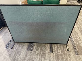Freestanding Office Divider Panel