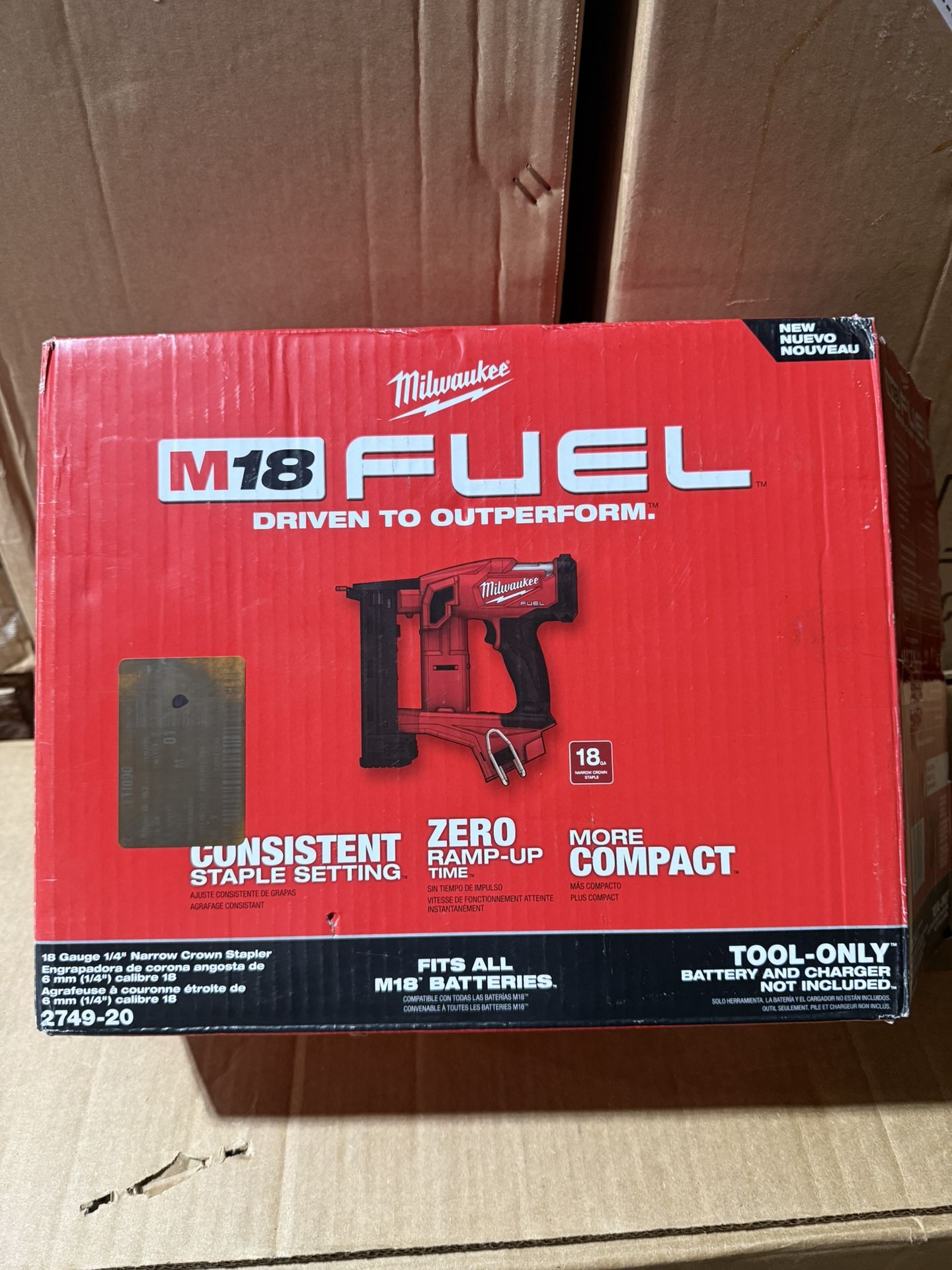 Milwaukee 2749-20 M18 18V Fuel 18-Gauge 1/4" Narrow Crown Stapler