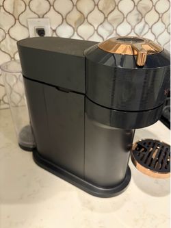 Nespresso Vertuo Next Premium – Black & Rose Gold – Works Great