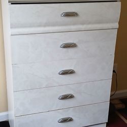 Sebende.una.cajonera