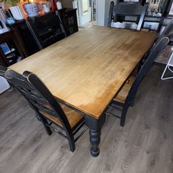 Solid Wood Dining/Kitchen Table with Extender & 4 Chairs