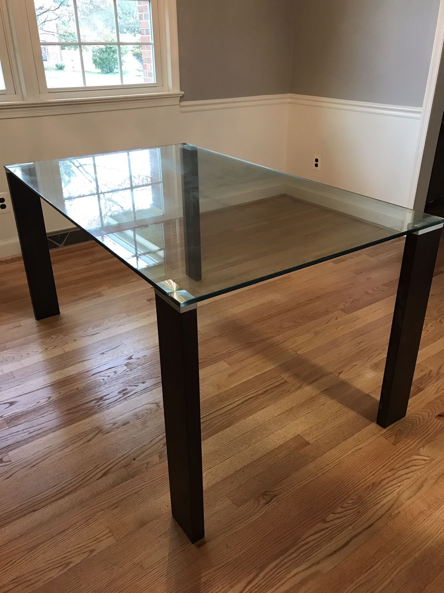 Tempered Glass Table