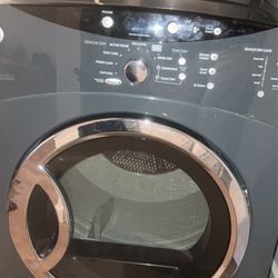 G.e. Dryer. Very Nice Condition