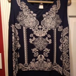 Women's Never Worn Very Pretty Dark Blue & White Top/ Shirt Size 1X