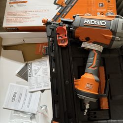 Pneumatic 21-Degree 3-1/2 in. Round Head Framing Nailer