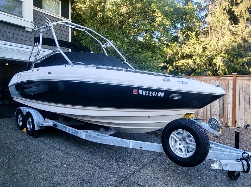 2004 Chaparral 230 SSI