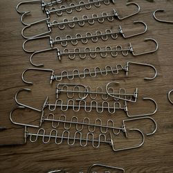 Multi-Functional Clothes Drying Shelves for Home Use Space-Saving Clothing Storage Rack Multi-Hole Design for Drying and Organizing Clothes