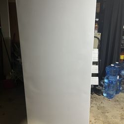 Frigidaire Standings Freezer 20.0 Cu.ft