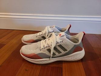 Various Brands Of Men's Shoes (Size.9)