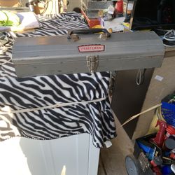 TOOL BOX CRAFTSMAN 