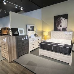 White 4PC Queen Bedroom Set 