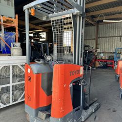 2014 TOYOTA ELECTRIC FORKLIFT-SINGLE REACH