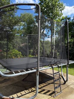 15-Foot Skywalker Square Trampoline