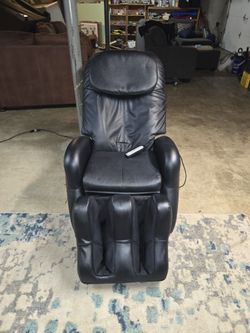 Human Touch iJoy-320 Robotic Full body and Foot Massage Chair 