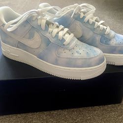 Women’s Nike Shoe 