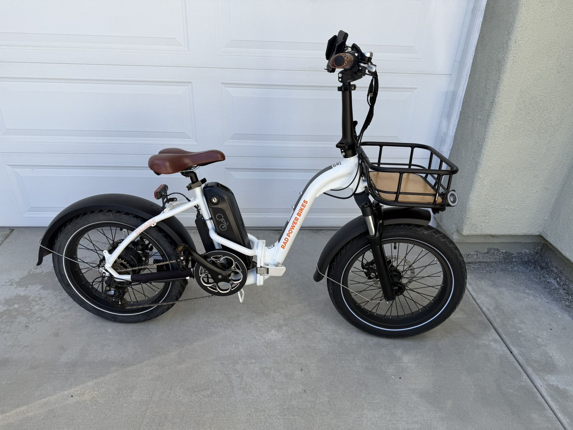 RadCity Step-Thru Electric Commuter 477 Miles