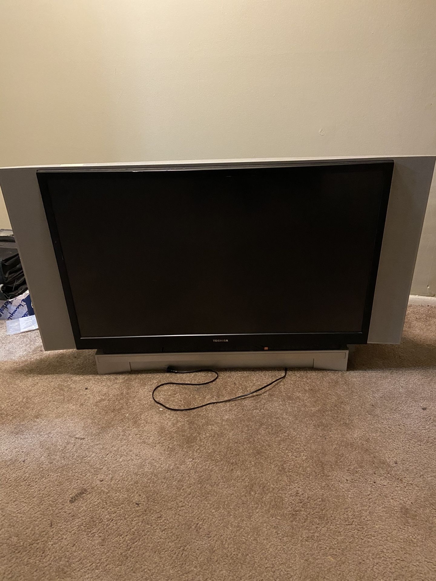 52 inch projection Tv