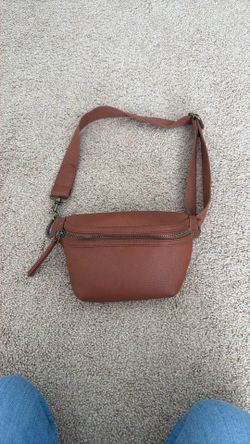 Universal Thread Crossbody bag