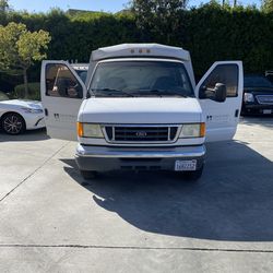 2007 Ford E-350