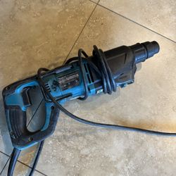 MAKITA HR2621 ROTARY HAMMER (P0(contact info removed))