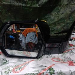 2022-23 Toyota Tundra Left Mirror W/Signal Light W/Camera
