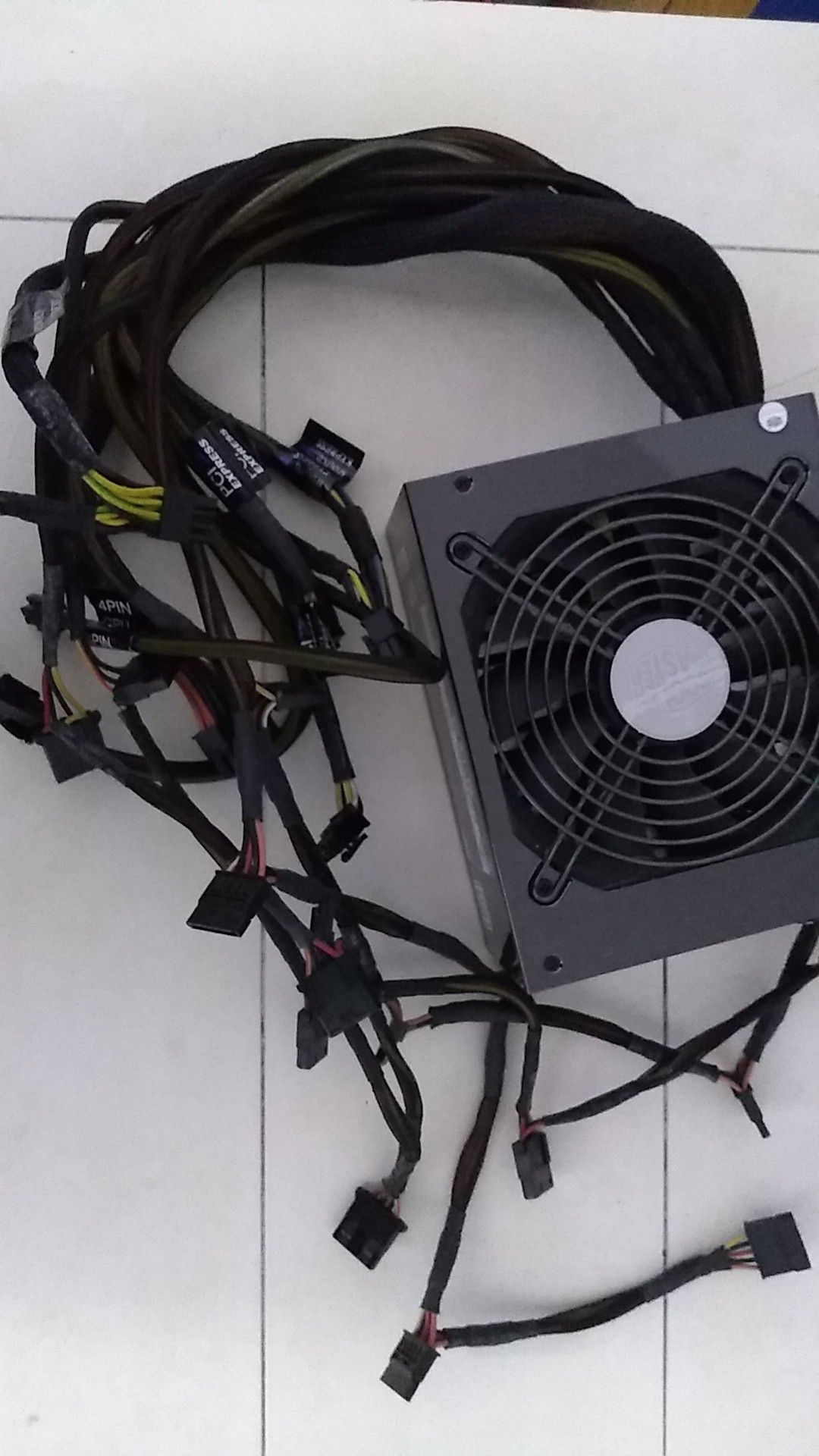 1000W 80+ Cooler Master PSU