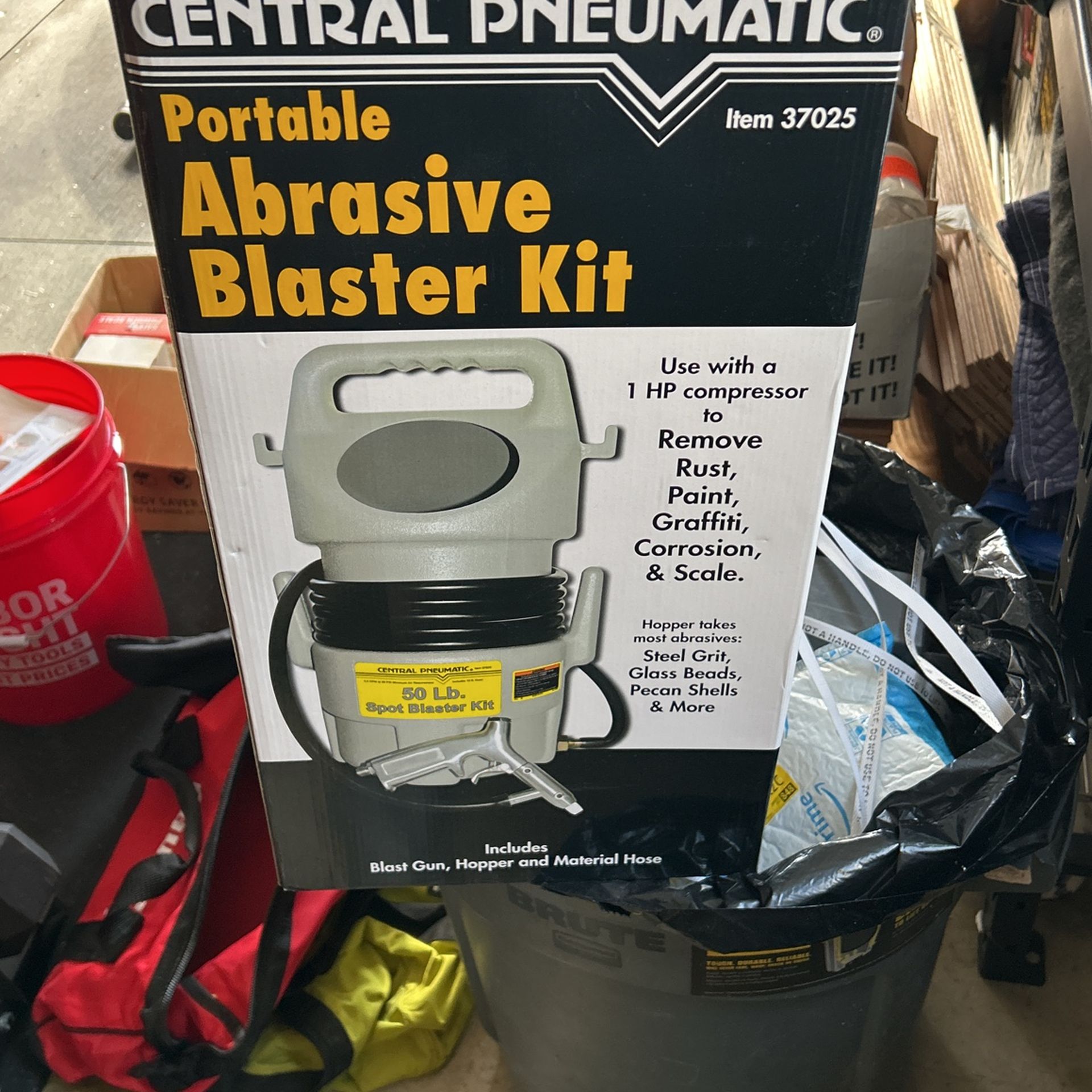 Central pneumatic abrasive Blaster Kit