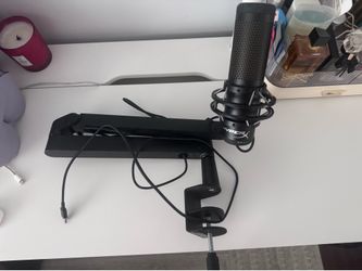Hyper X Quad cast mic + Elgato low profile mic arm