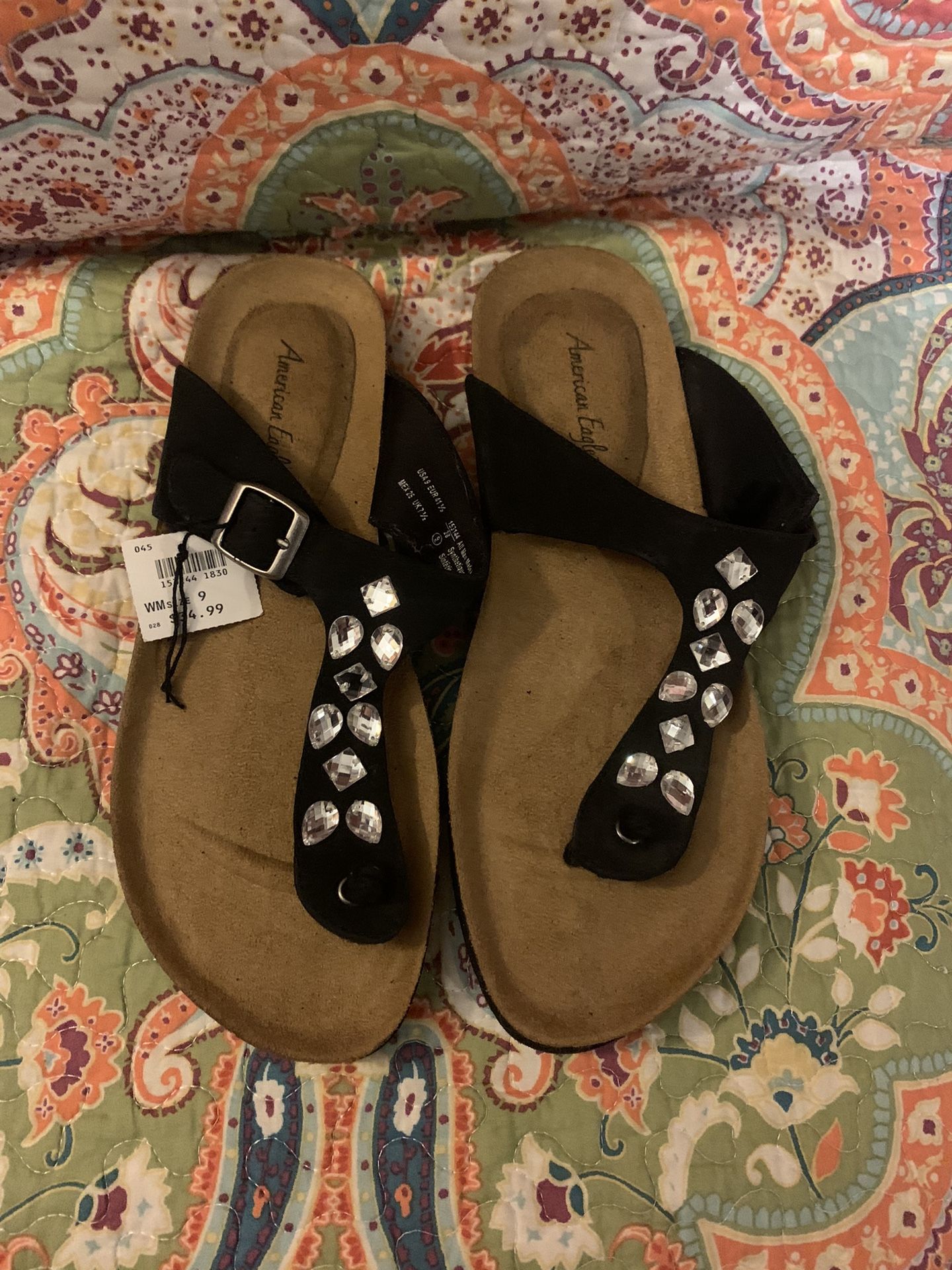 New Woman’s American Eagle Sandals Size 9