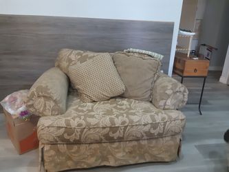 Almost new.sofa and 2 chairs