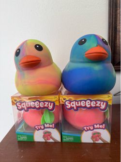 Squeeezy squishie duck peach $15