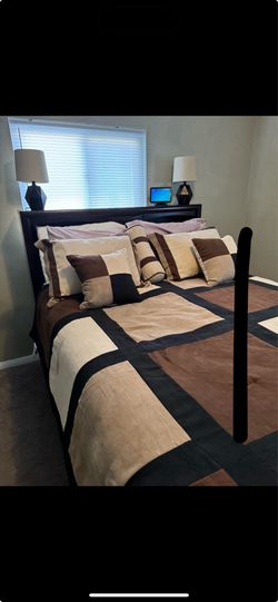 Aesthetic bedframe and king size mattress