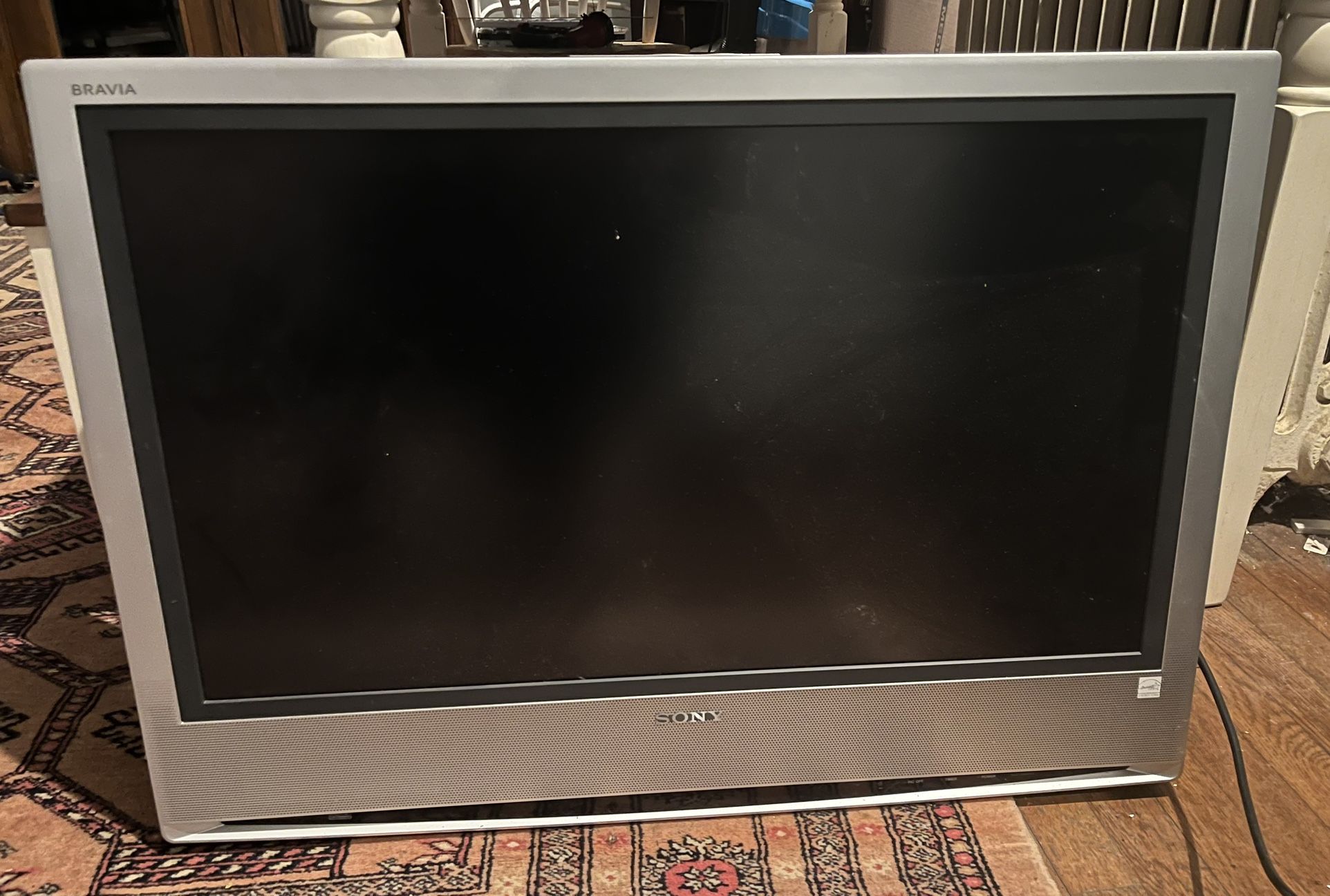 40” Sony TV