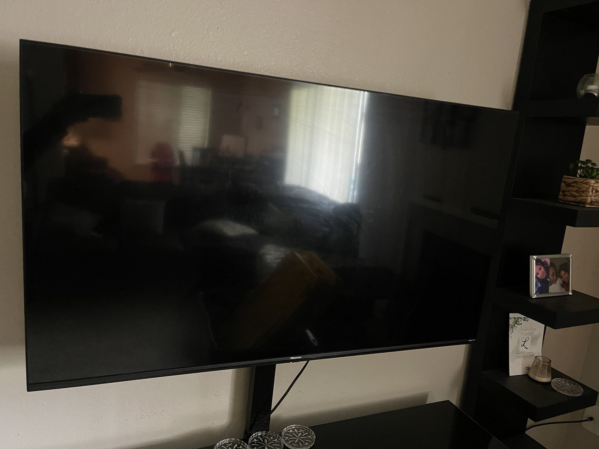 55 inch HISENSE Roku TV with remote