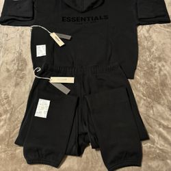 NEW Fear of God Essentials Black Cuffed Bundle (Size XXS, S, M, L) 100% Authentic✅