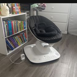 4 Moms Mamaroo Swing