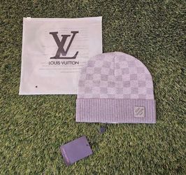 Grey LV beaniee