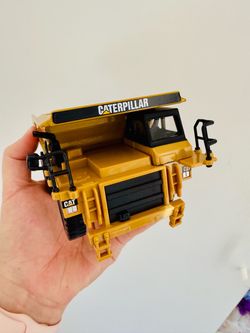 CAT Caterpillar Highway Dump Truck