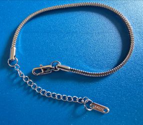 Free Stainless Steel Adjustable Bracelet with a purchase from an item from my profile. Pick-up In Aurora.