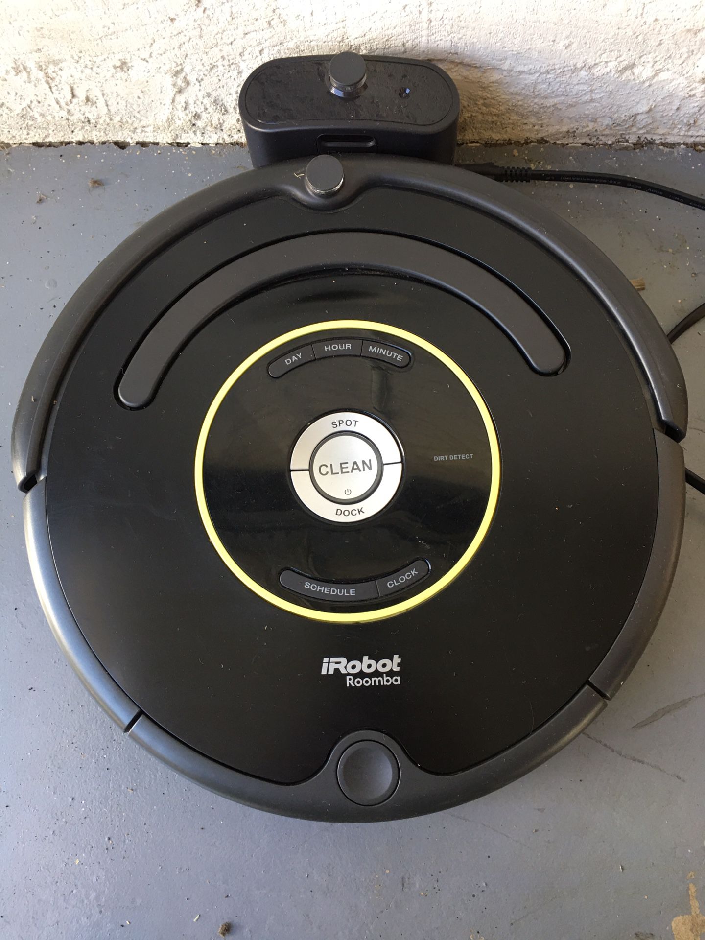 Summer Cleaning Sale: iRobot Roomba $250/OBO (orig $270) - used few times